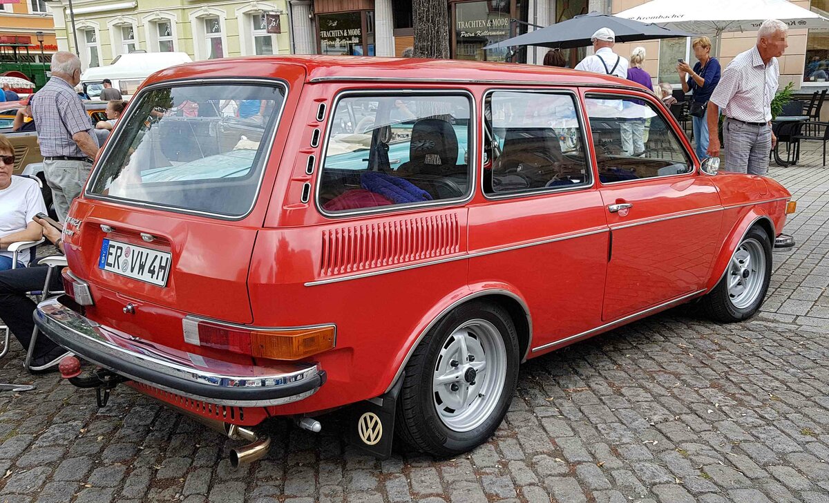 =VW Typ 4 412 L, ausgestellt bei den Meiningen Classic 2022 im Juli