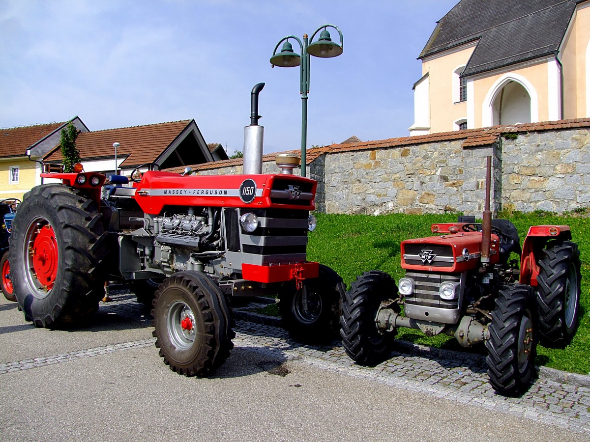  Welten  liegen zwischen MF1150 und MF135, anlässlich der Oldtimerveranstaltung in Rottenbach; 130908