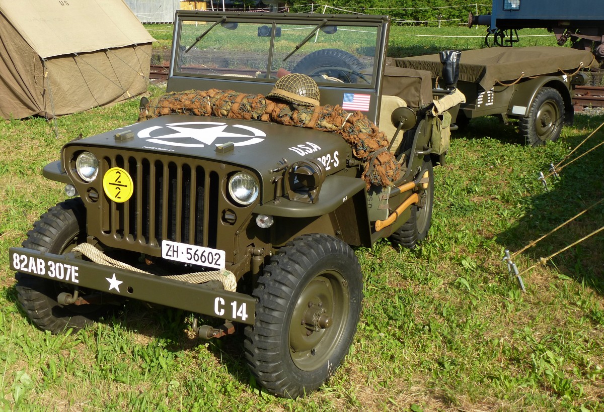 Willys Jeep, US-amerikanischer Geländewagen, beim 6.Internationalen