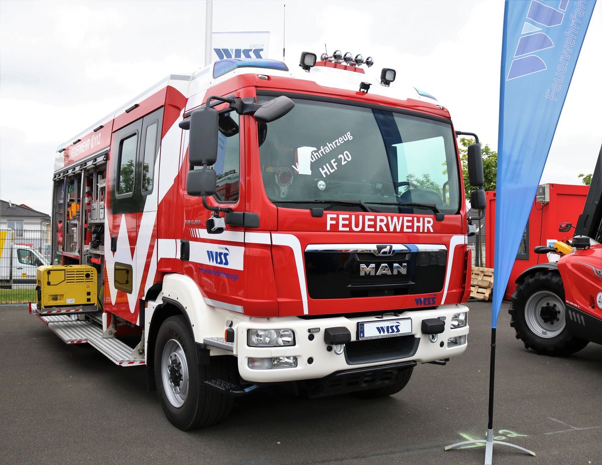 WISS Fahrzeugbau MAN TGM Vorführfahrzeug HLF20 am 18.05.18 auf der RettMobil in Fulda