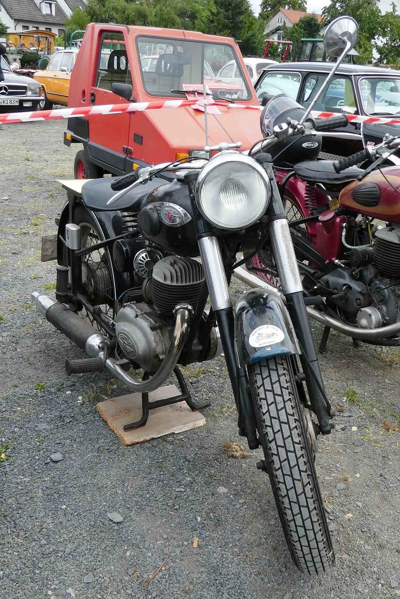 =Zündapp, Bj. 1953, 6 PS, gesehen bei den Motorrad-Oldtimer-Freunden Kiebitzgrund im Juni 2018