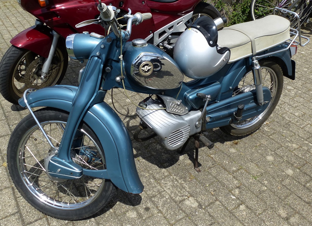 Zündapp, Oldtimer-Moped, gesehen beim Schleppertreffen in Freiamt, Juni 2015