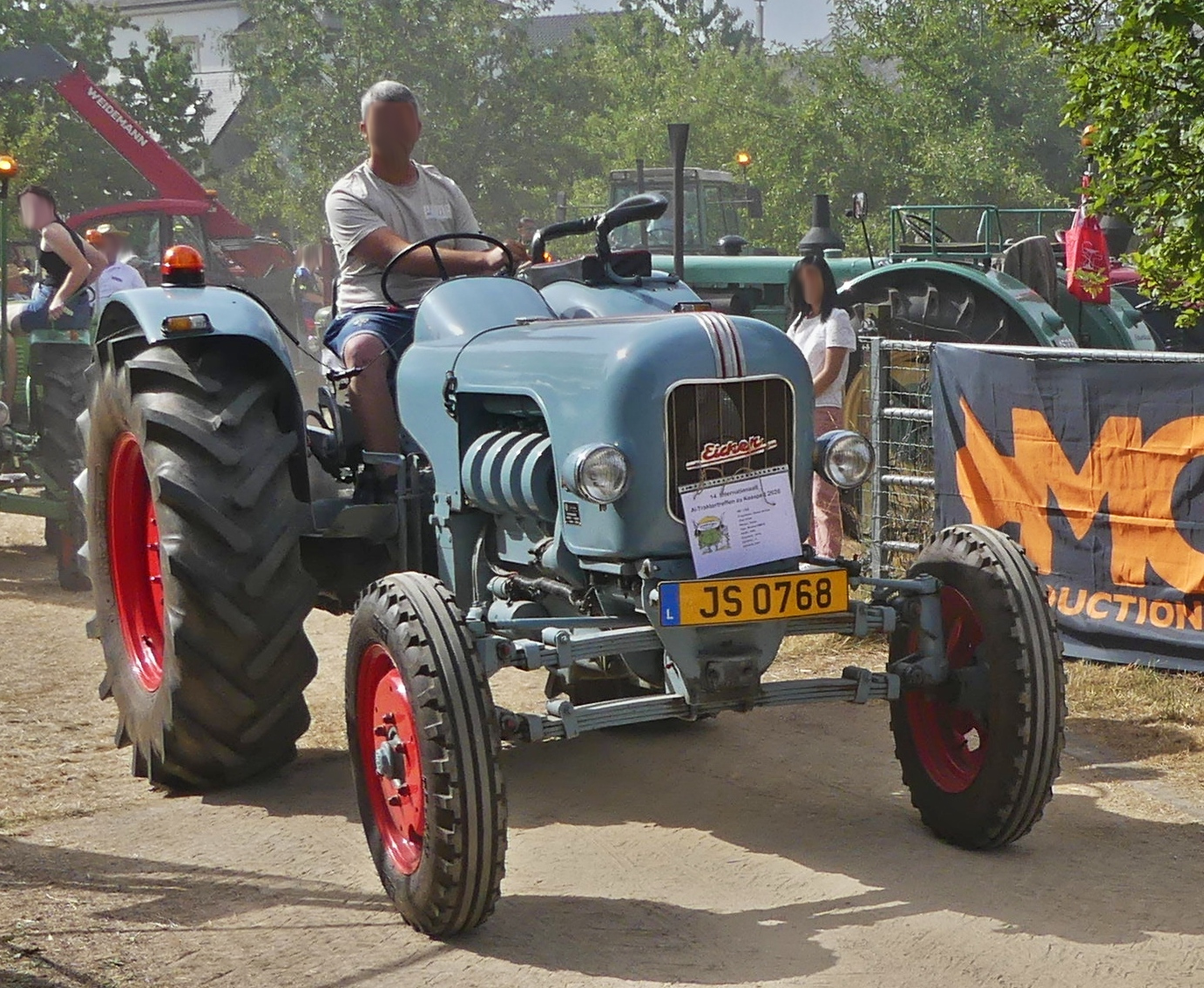 Auch dieser Eicher Traktor war bei der Rundfahrt beim Traktortreffen in Keispelt mit dabei. 09.08.2026
