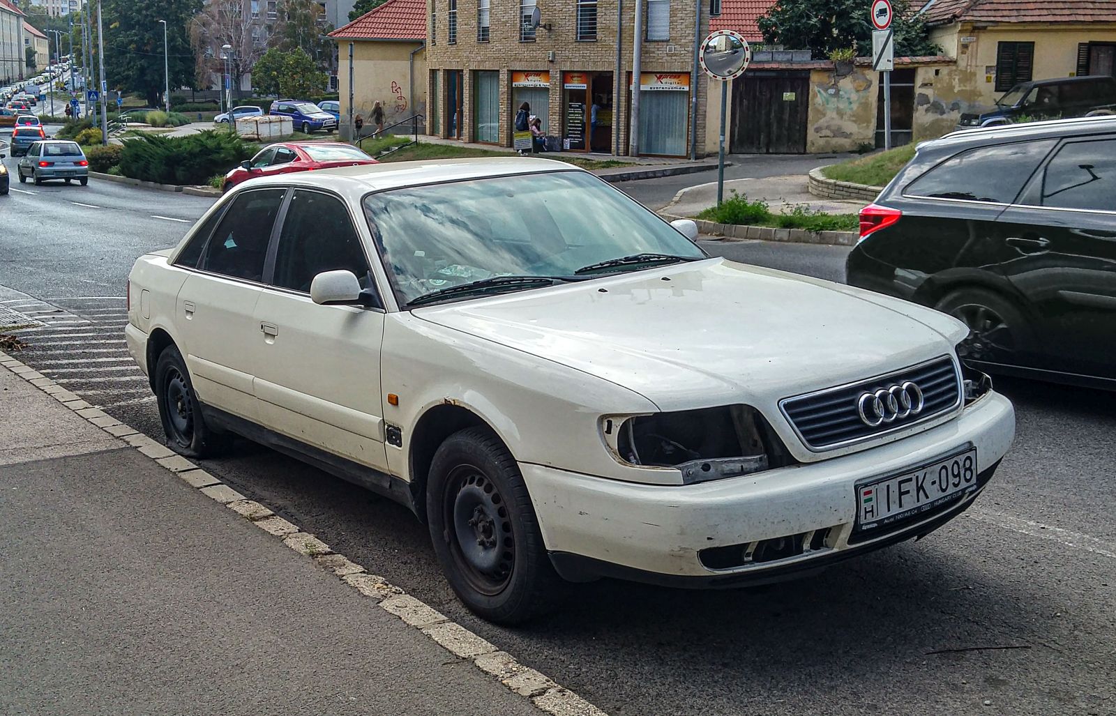 Audi A6 C4, gefunden in schlechtem Zustand in September, 2021.