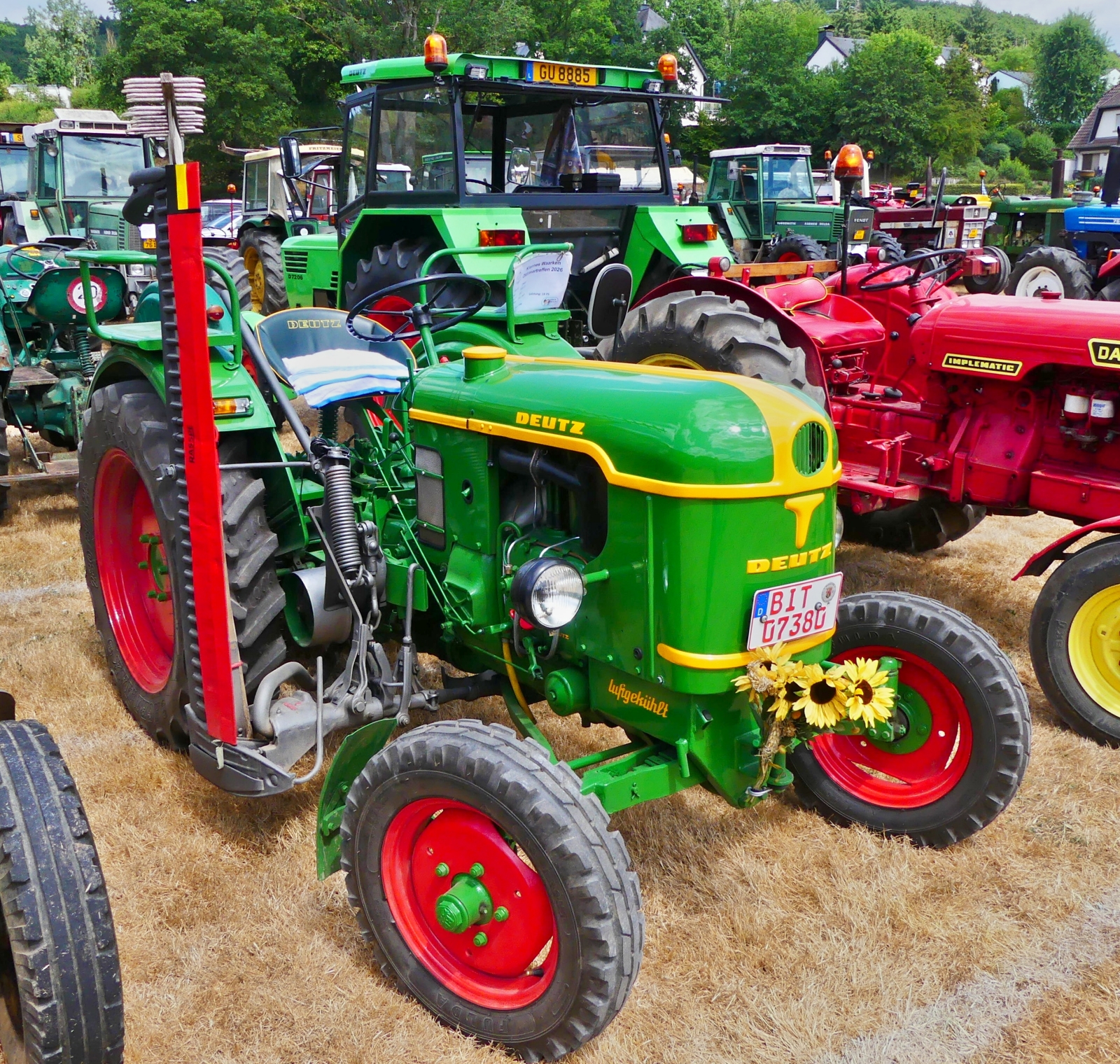 Deutz F2L612, BJ 1955, 1700 ccm, 18 PS, war aus Deutschland zum Oldtimertreffen in Warken gekommen. 19.07.2026