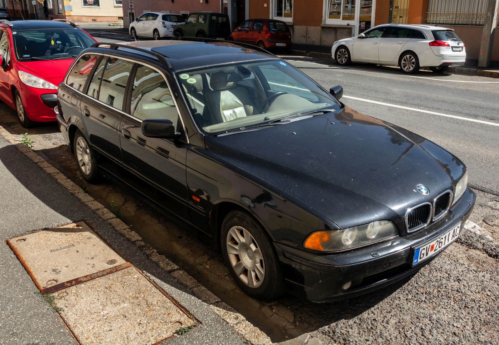 Diesen BMW 5 e39 Touring aus Nord Mazedonien habe ich in Juli 2023 fotografiert.