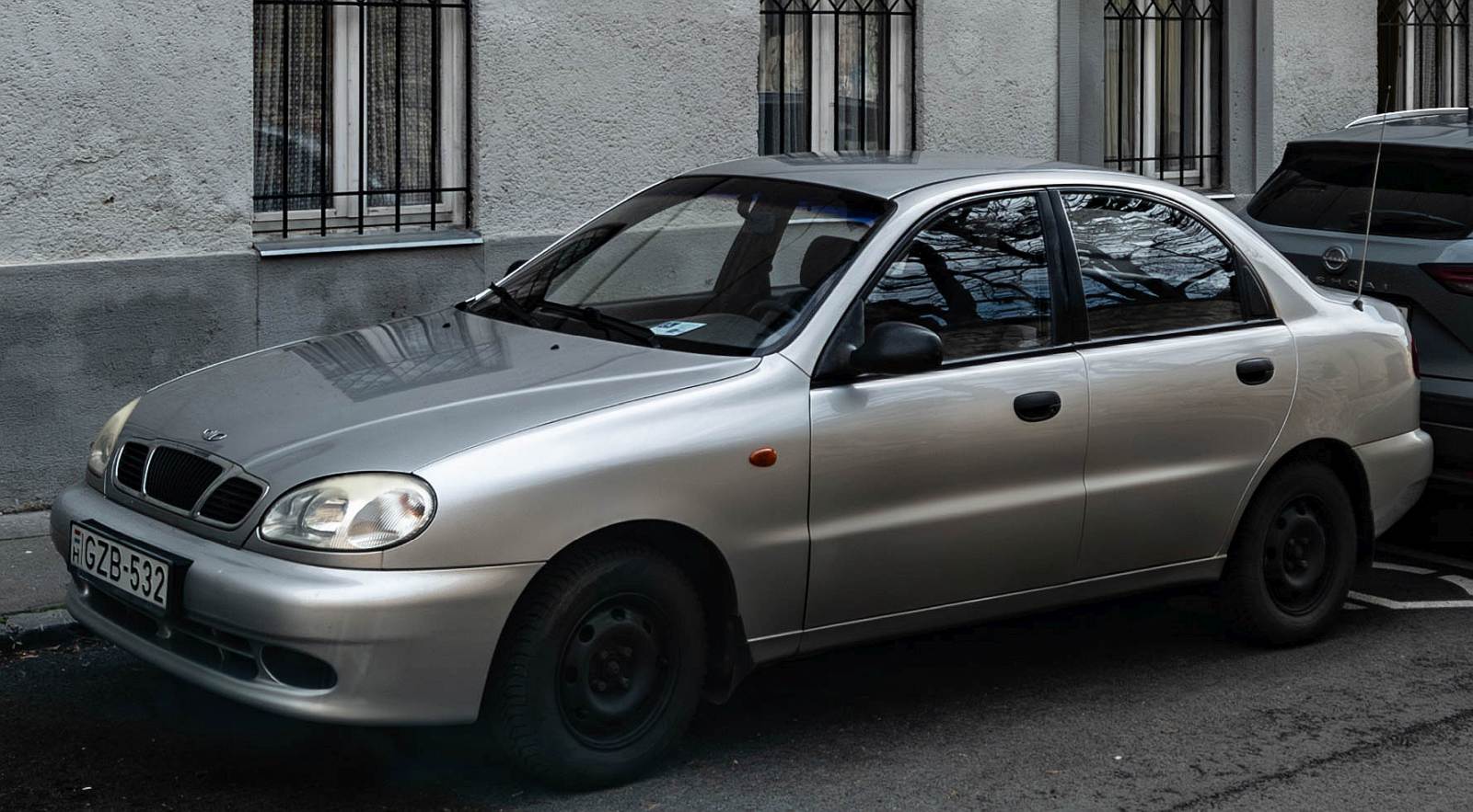 Diesen Daewoo Lanos Stufenheck habe ich in M�rz, 2026 gesehen.