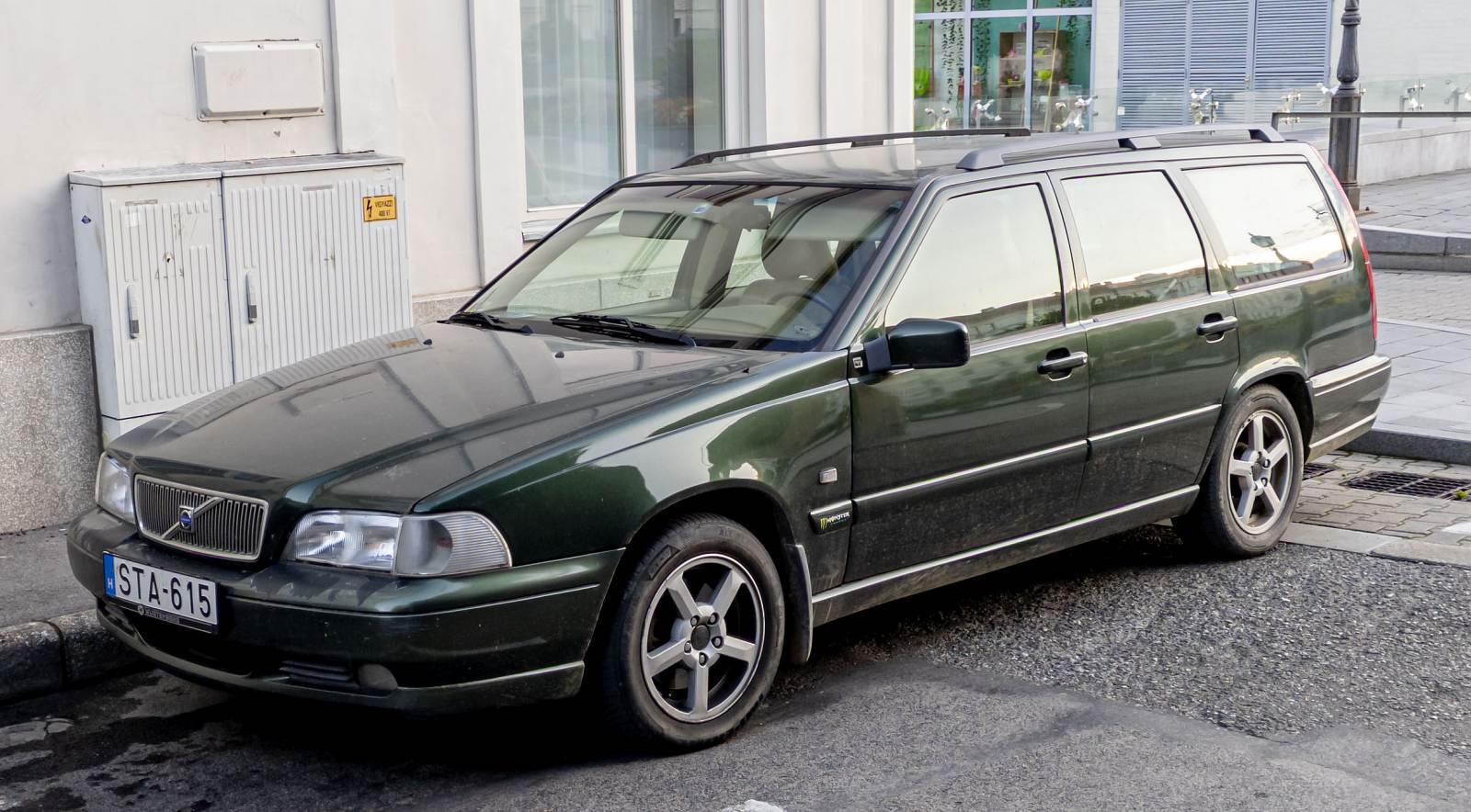 Diesen grüner Volvo V70 Kombi (erste Generation) habe ich in August, 2023 aufgenommen.