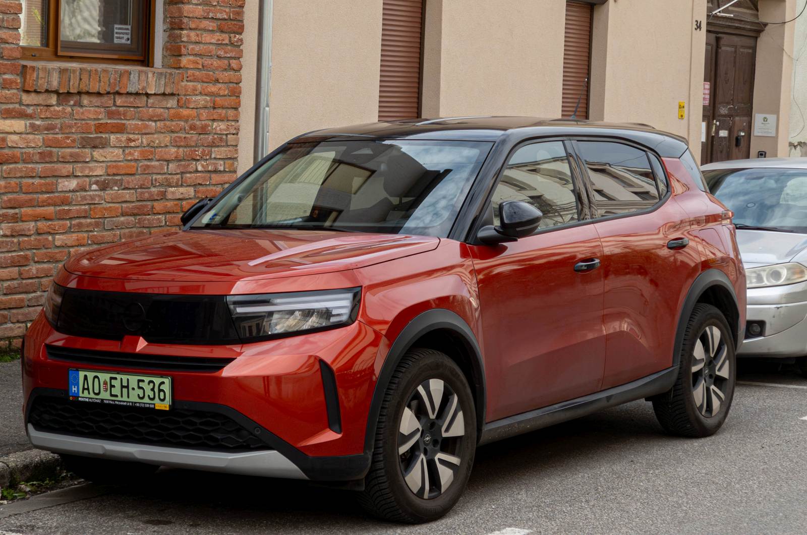 Diesen Opel Frontera Mk3 Electric (Farbe: Canyon Orange) habe ich in April, 2026 aufgenommen.