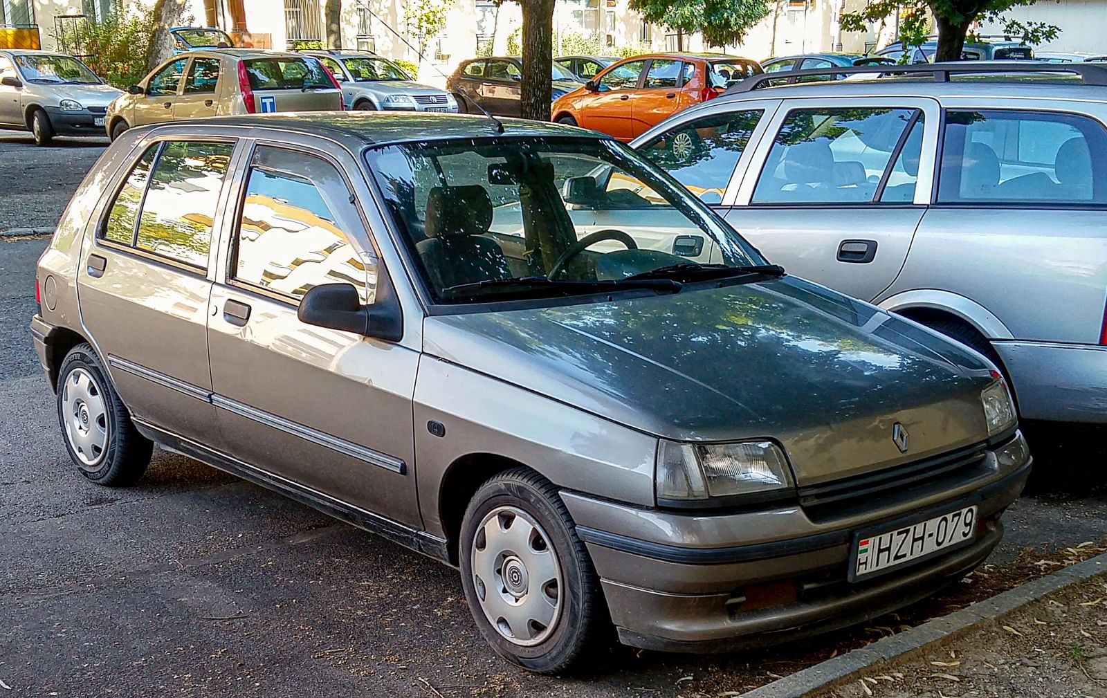 Diesen Renault Clio Mk1 habe ich in Juli, 2021 aufgenommen.