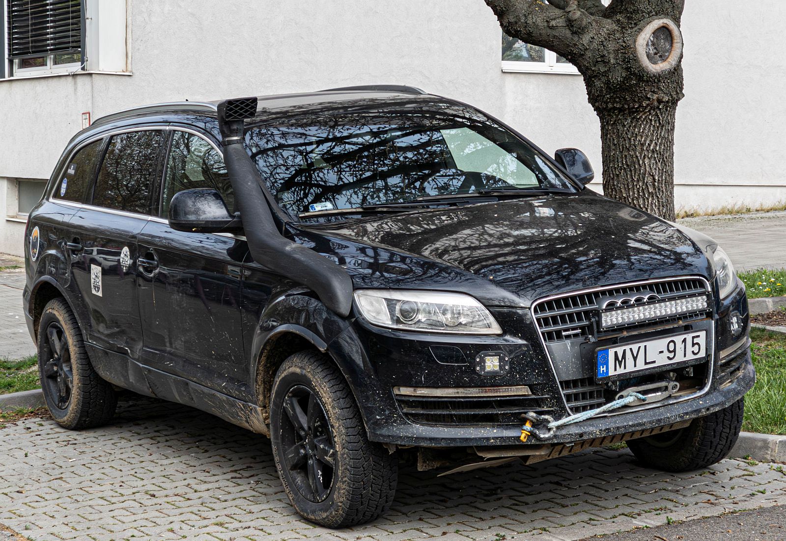 Dieser Audi Q7 ist f�r dir richtige Offroad-Nutzung vorbereitet! Foto: Mai, 2026.