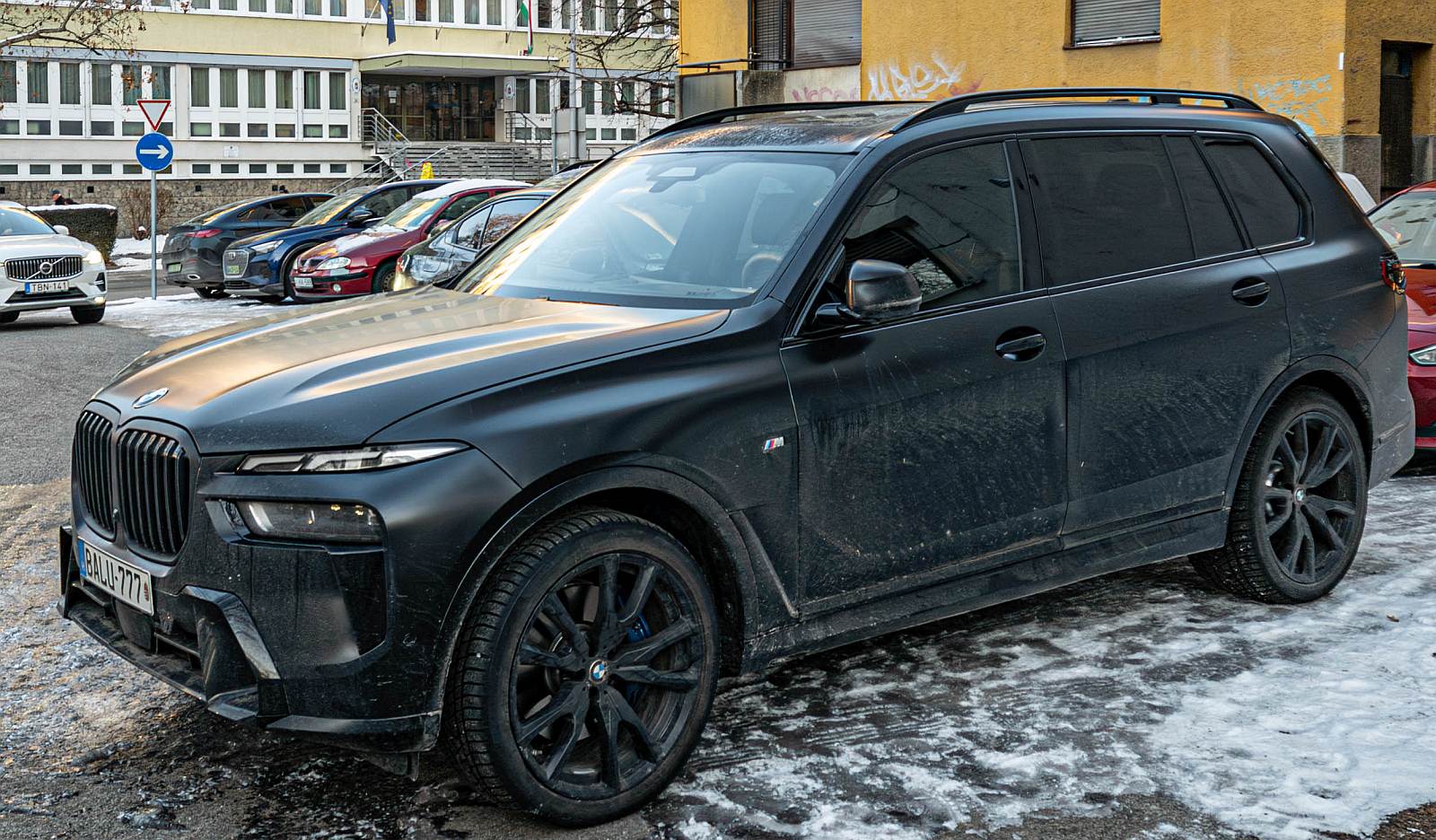 Hier ist ein facelifteter BMW X7 zu sehen. Foto: 01.2026.