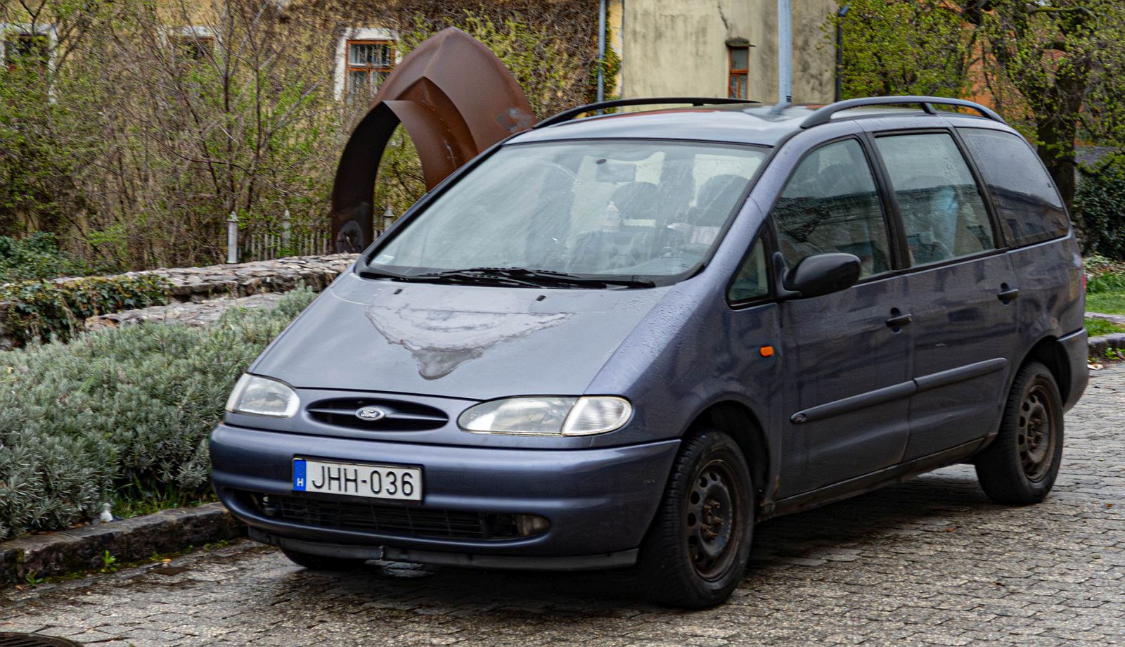 Hier ist ein Ford Galaxy Mk1 zu sehen. Die Aufnahme stammt von M�rz, 2026.