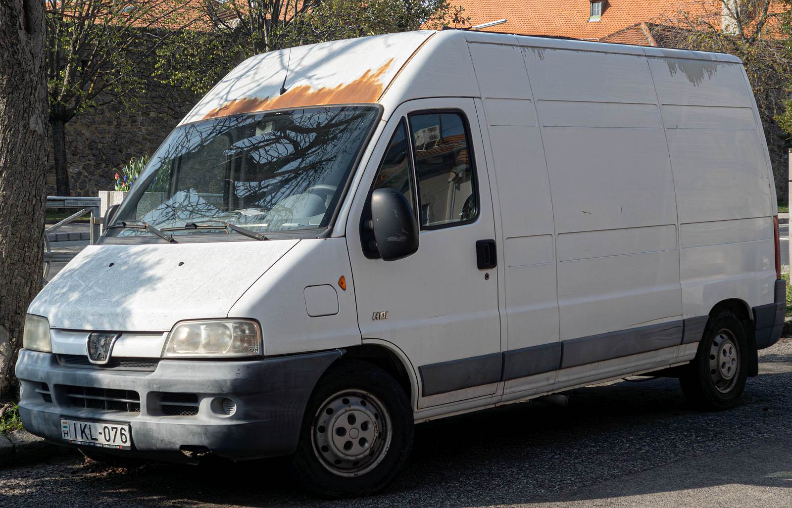 Hier ist ein Peugeot Boxer (erste Generation, Facelift ab 2002) zu sehen. Foto: M�rz, 2026.