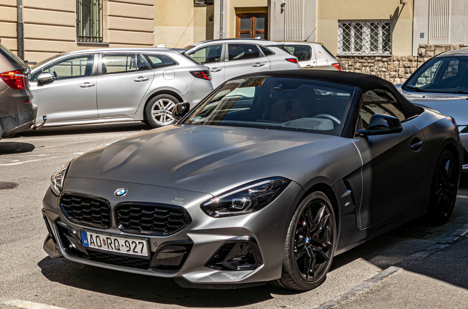 Hier ist ein silberner BMW Z4 Cabriolet (dritte Generation) zu sehen. Foto: 05.2026.