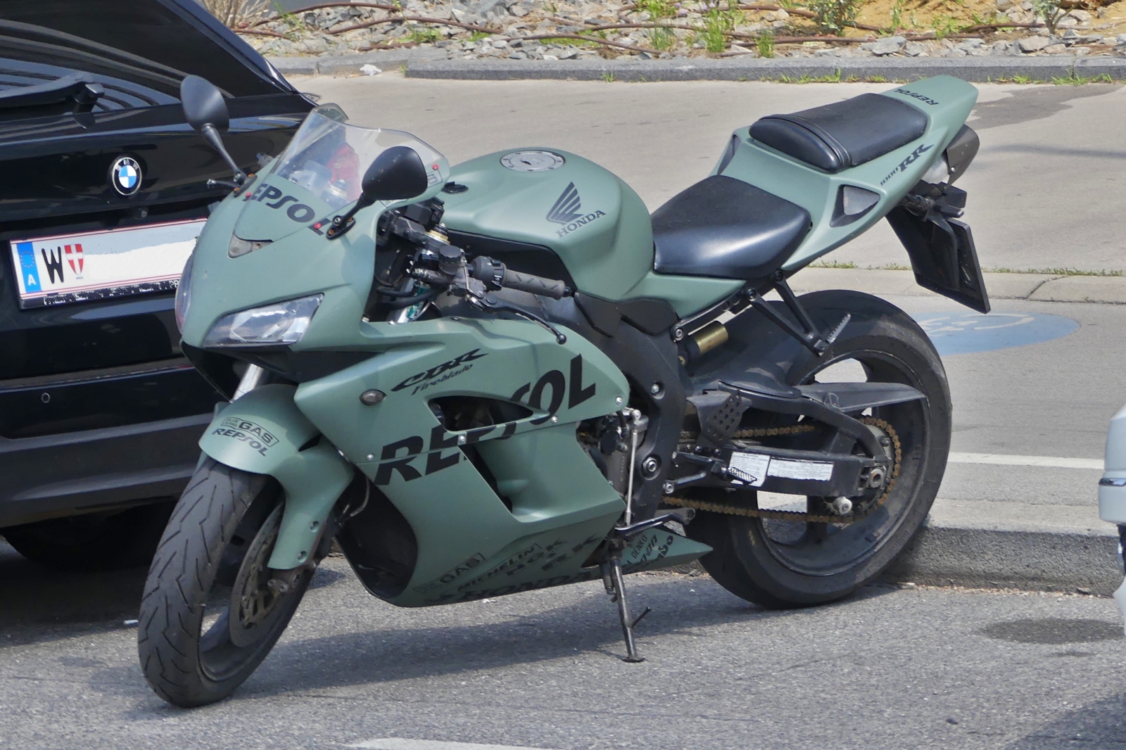 Honda CBR 1000 RR, gesehen am Stra�enrand. 05.2026