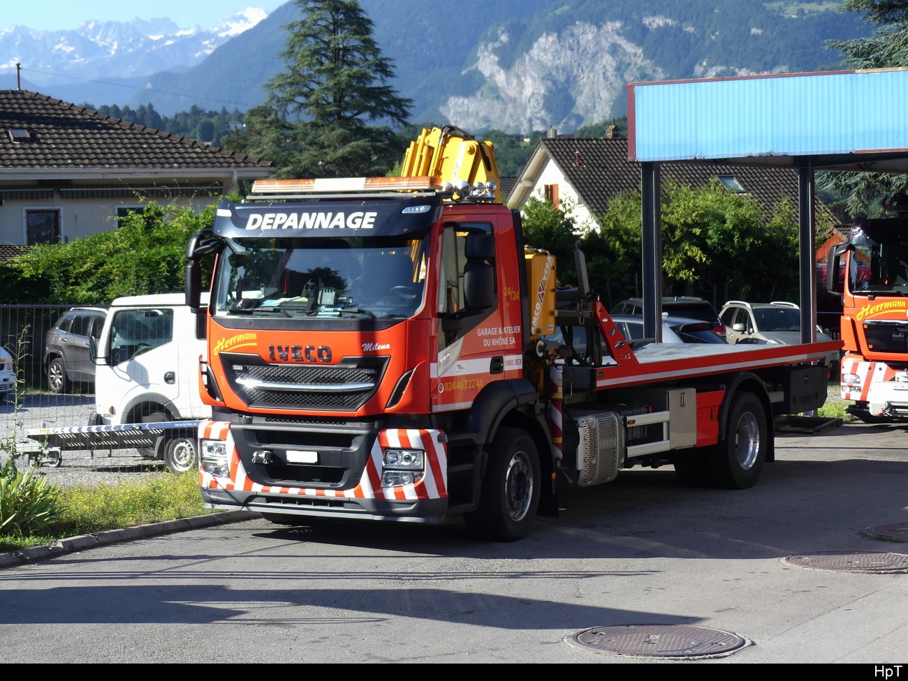 Iveco Abschlepper in Bex am 09.07.2023