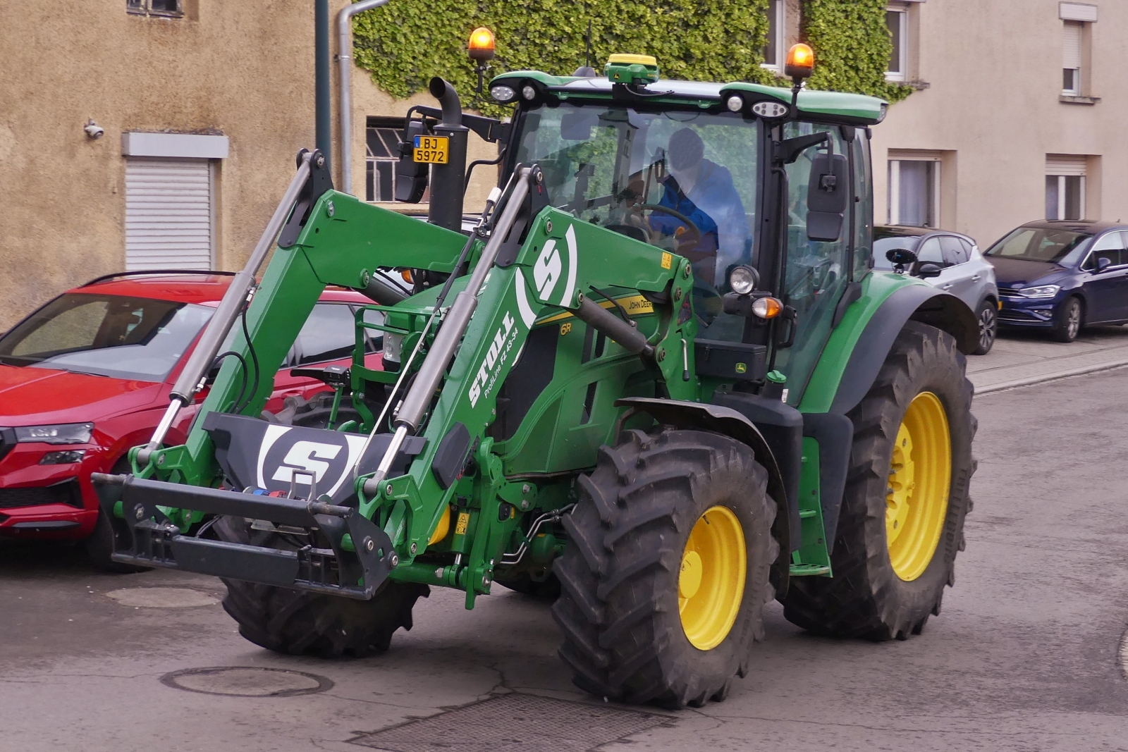 John Deere 6R, war bei der Rundfahrt bei Angelsberg mit dabei. 21.04.2024