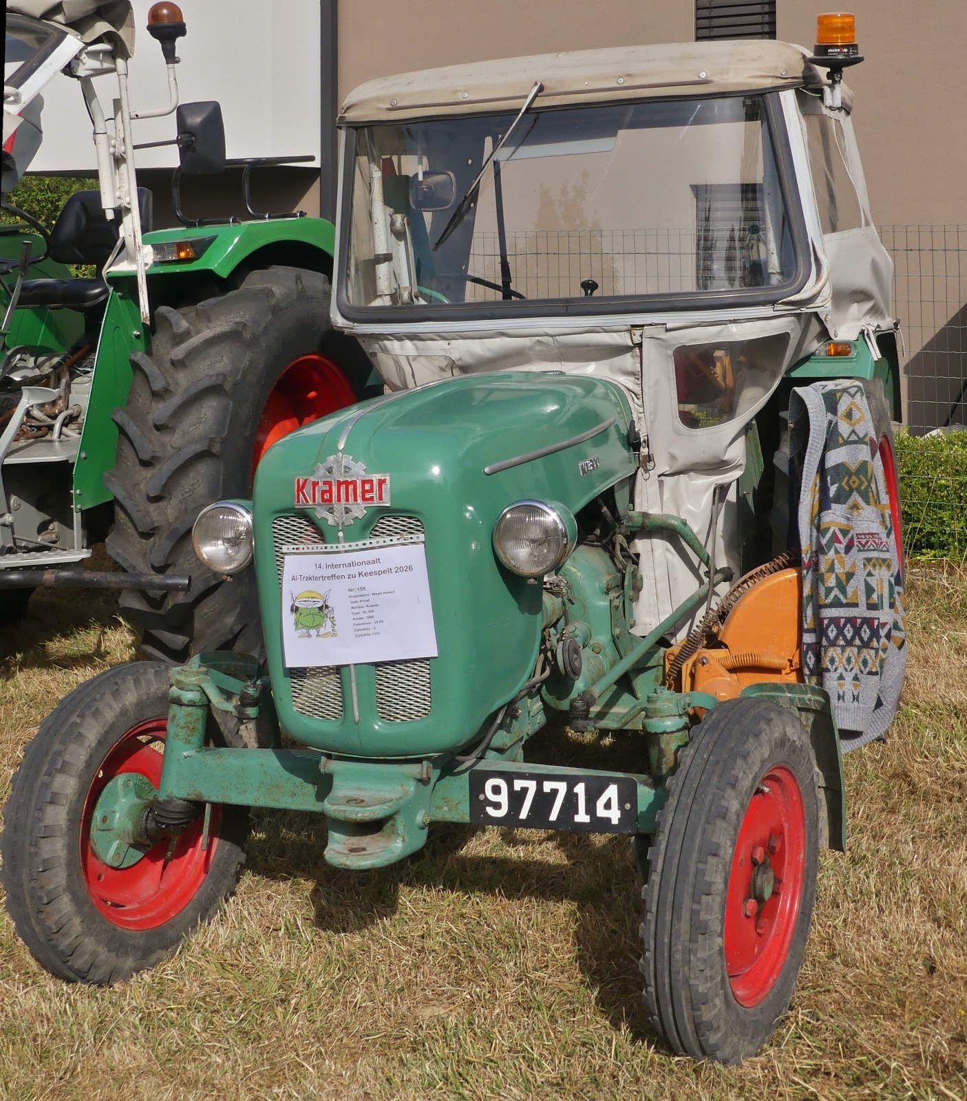 Kramer KL 300, BJ 1966, 19 PS, 2 Zyl, 1701 ccm, aufgenommen beim Traktorentreffen in Keispelt. 09.08.2026