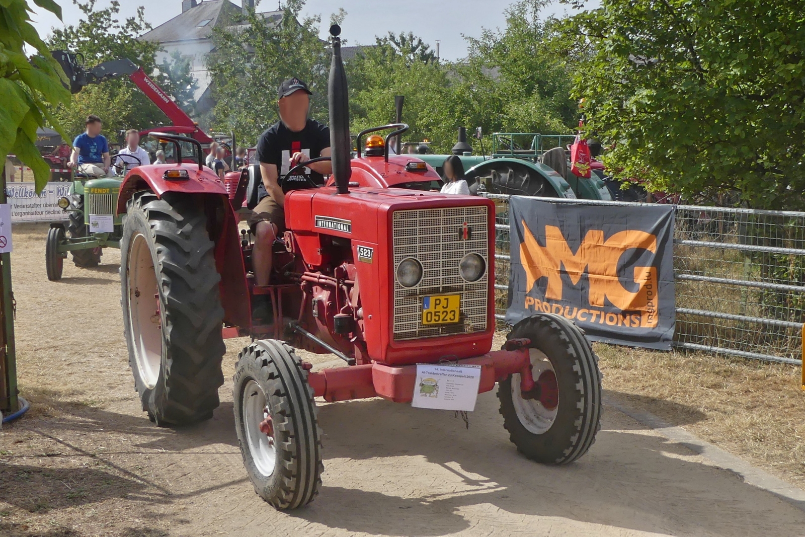McCormick 523, machte bei der Rundfahrt beim Traktorentreffen in Keispelt mit. 09.08.2026
