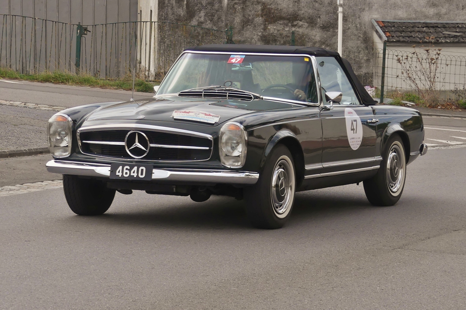 Mercedes Benz 280 SL, machte bei der Luxemburg Classic Rallye mit. 11.09.2026