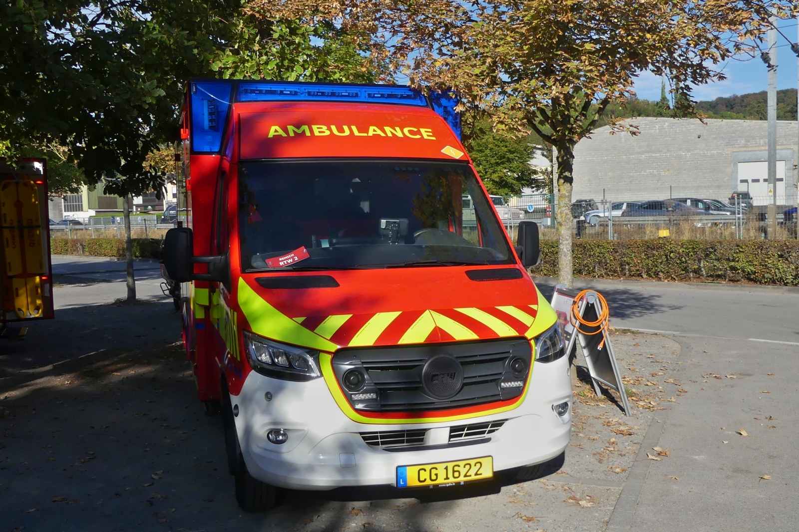 Mercedes Benz Sprinter, e RTW, er wurde auf Elektroantrieb umger�stet, Reichweite ca 155 Km,   war beim Tag des Zivilschutzes in Diekirch vor Ort. 27.09.2026