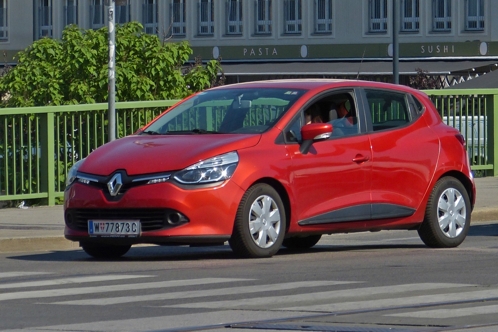 Renault Clio, aufgenommen in den Straen von Wien. 06.2023 