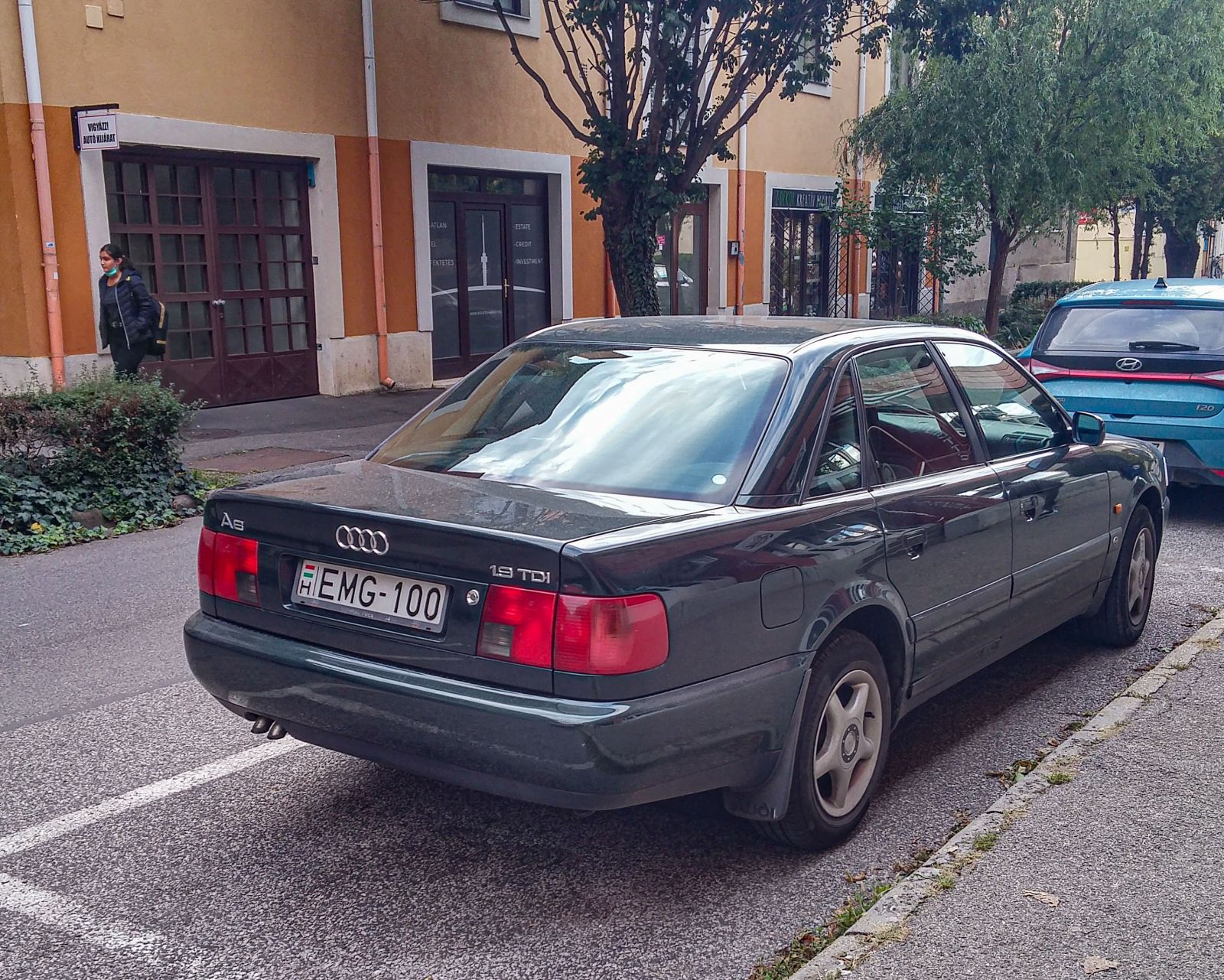 Rückansicht: Audi A6 (C4). Foto: 10.2021.