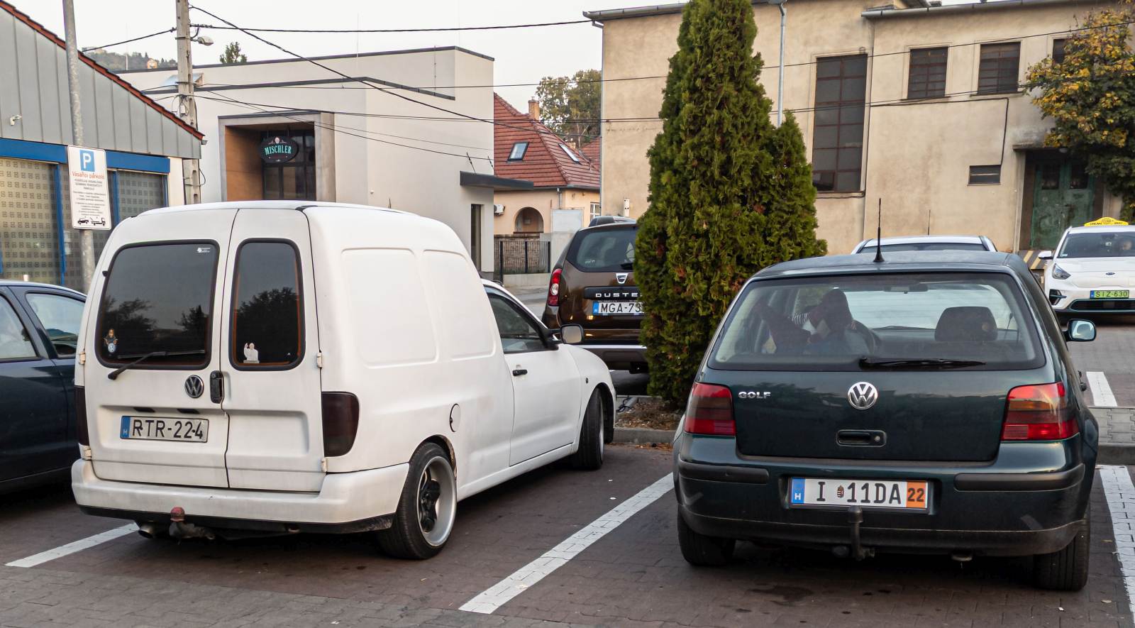 VW Golf IV tuning. Foto: AMTS, 03.2019, Budapest. 