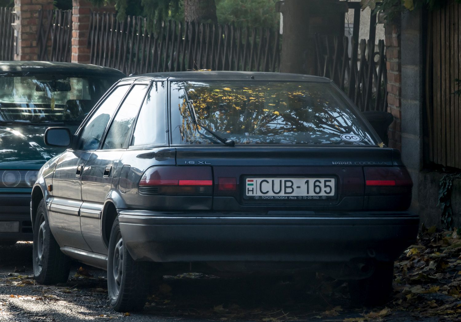 Rückansicht: Toyota Corolla E90 Liftback. Foto: 11.2020.