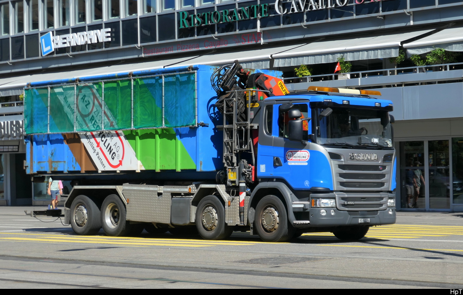 Scania G 450 mit Grosser Mulde unterwegs in der Stadt Bern am 04.07.2026