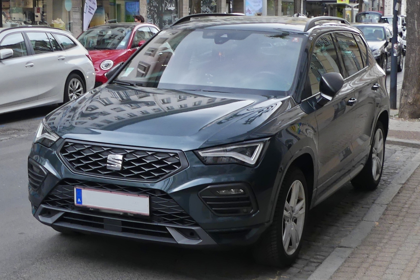 Seat Ateca, aufgenommen in einer Parkbucht. 05.2026