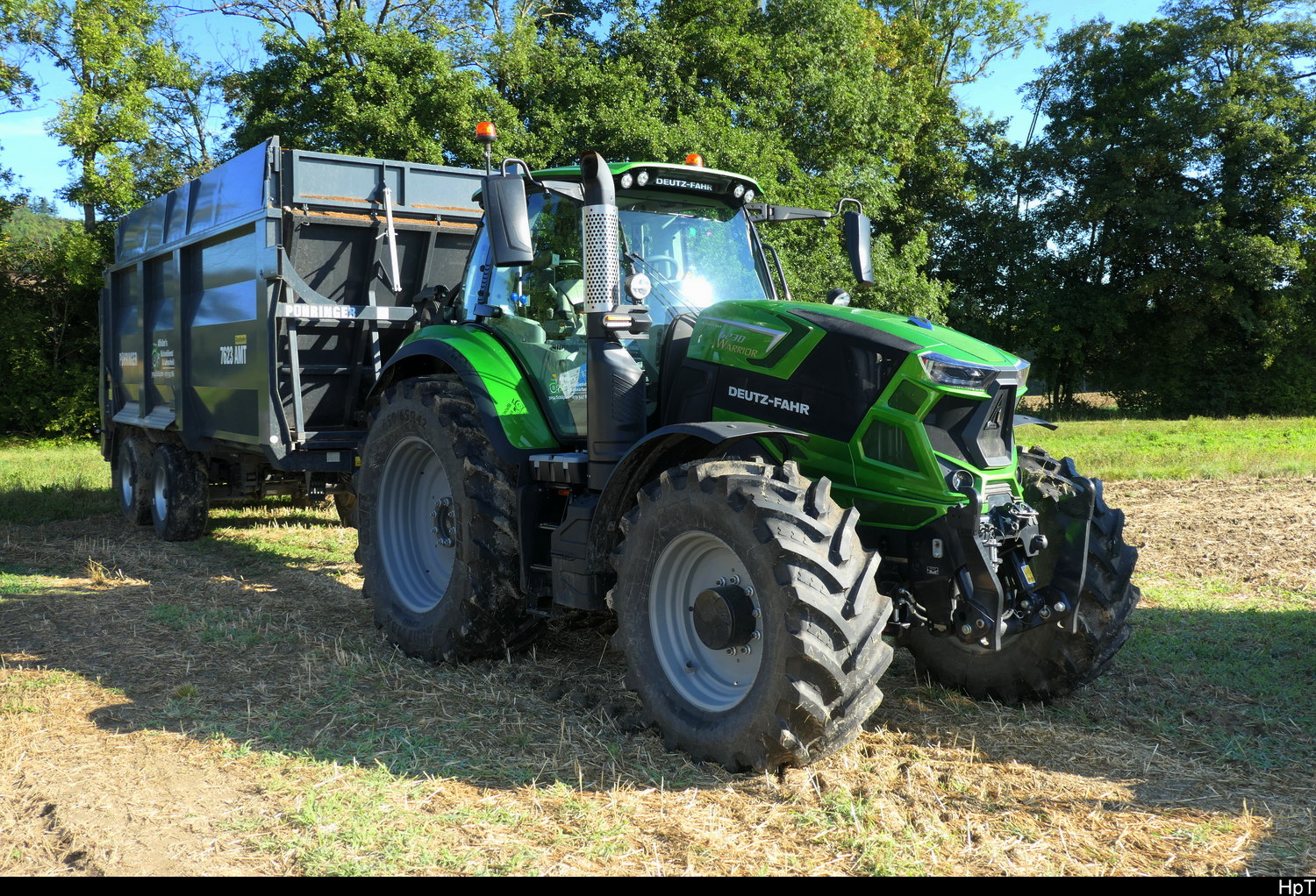 Traktorentreff Diessbach - Deutz-Fahr mit Anh�nger als Gast am Treff am 23.08.2026