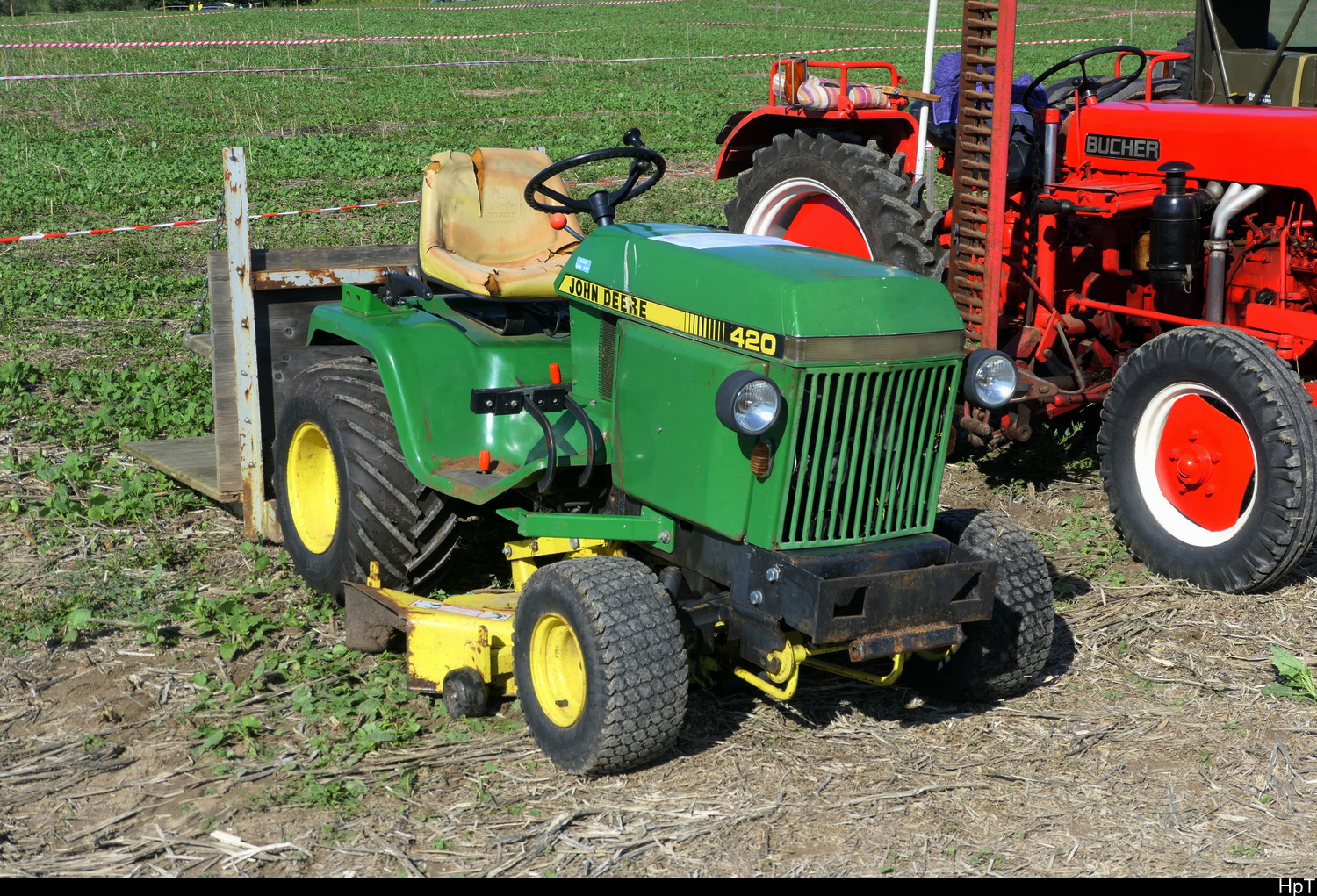 Traktorentreff Diessbach - Ein John Deere 420 als Gast am Treff am 23.08.2026