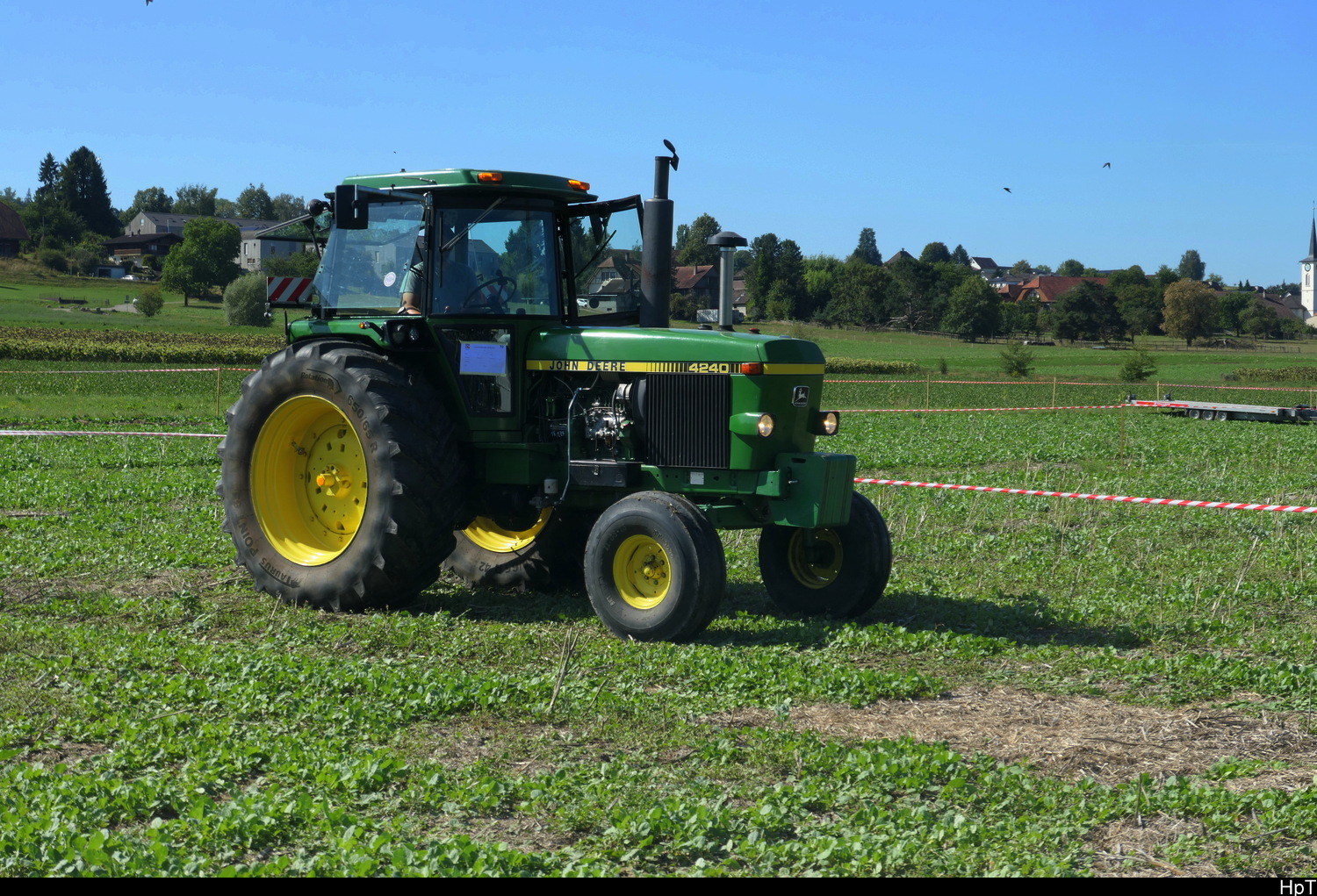 Traktorentreff Diessbach - Ein John Deere 4240 als Gast am Treff am 23.08.2026