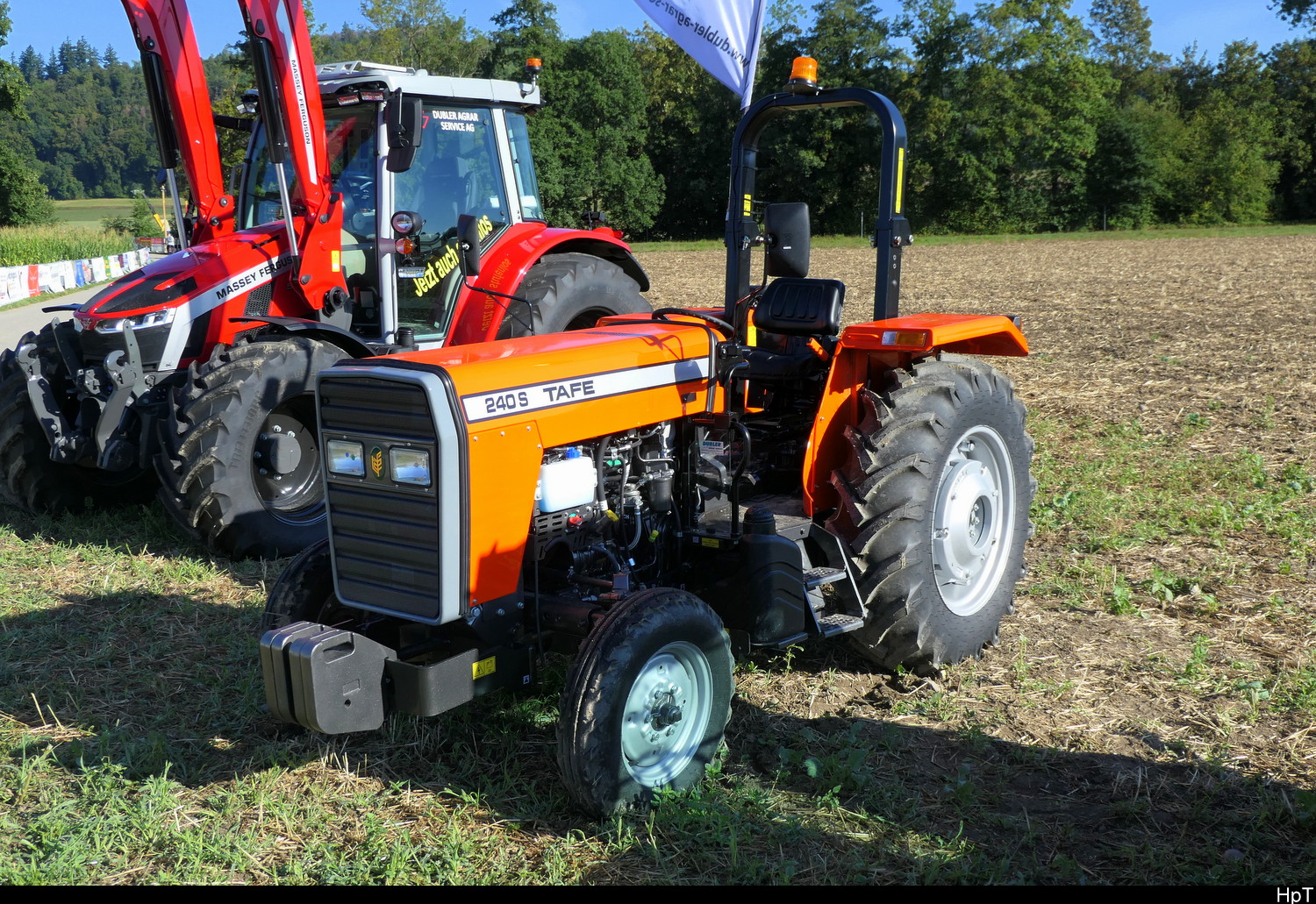 Traktorentreff Diessbach - Ein Kleintraktor TAFE 240 S als Gast am Treff am 23.08.2026