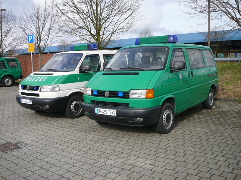 2 Generationen VW T4 der Bundespolizei, 29.03.09