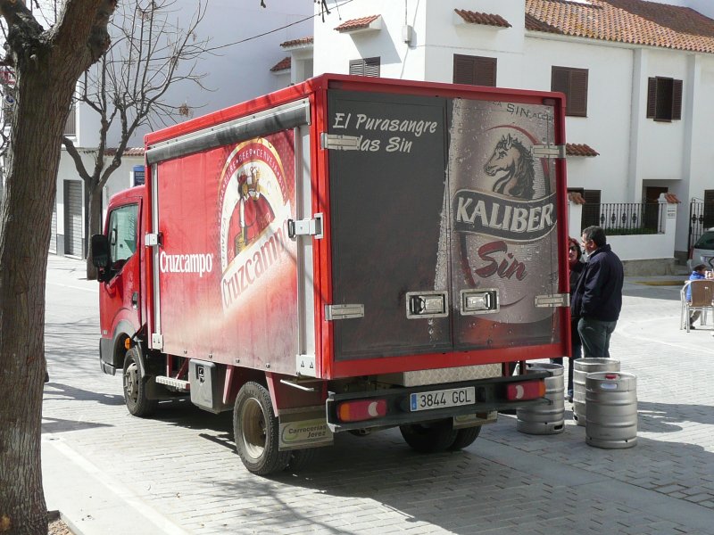 21.02.09,Nissan Cabstar,Cruzcampo/Kaliber Sin in Conil de la Frontera/Spanien.