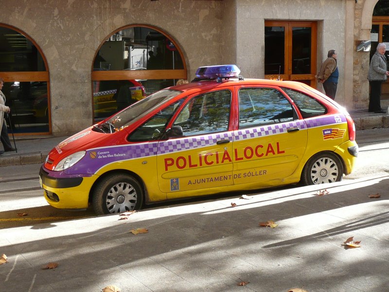 21.11.08,Citroen der Policia Local der Gemeinde Sller auf Mallorca/Spanien.
