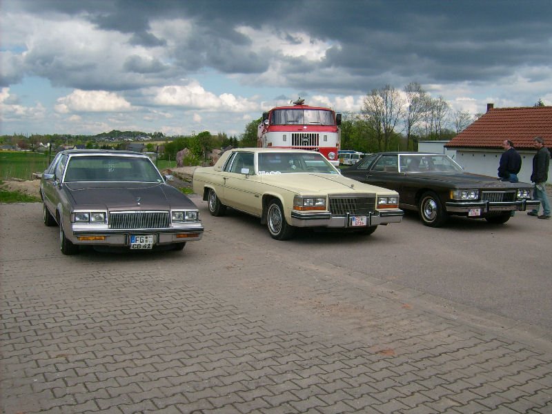3 alte Chevrolet beim Oldtimertreffen in Hartmannsdorf