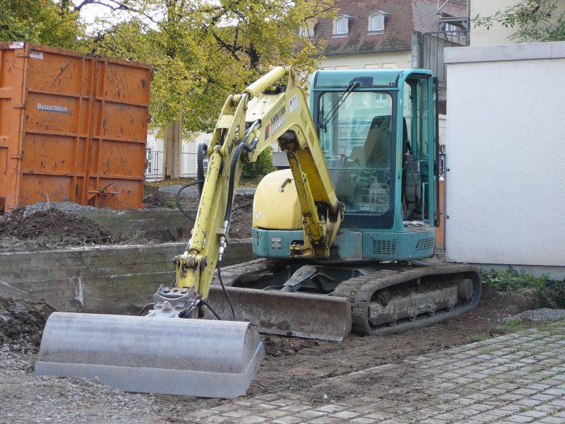 Ammann Yanmar auf einer Baustelle in Werneck am 14.10.2009