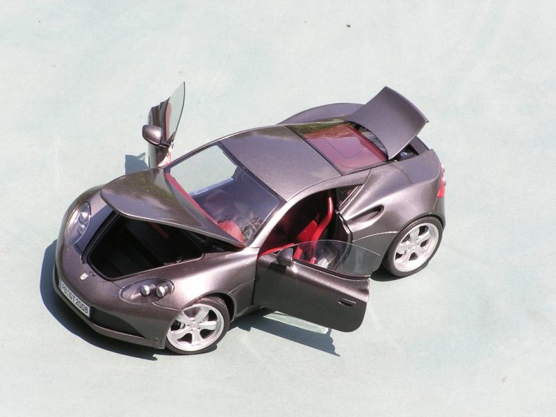 Miniature Revell 1/18 Artega GT - Snow White - Neuve Sous Emballage D'origine