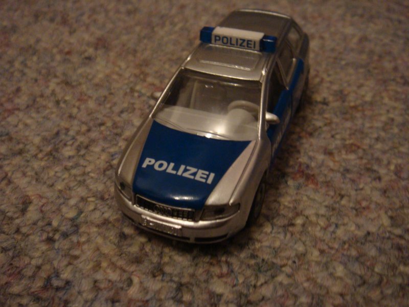 Audi Spielzeugpolizeiauto der Deutschen Polizei