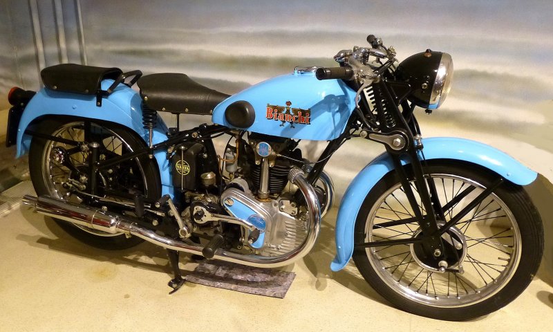 https://www.fahrzeugbilder.de/bilder/bianchi-es-250-italienisches-oldtimer-motorrad-115819.jpg
