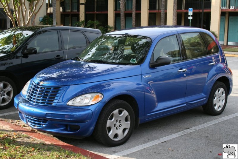 Chrysler PT Cruiser auf den Parkplatz vor unserem Hotel in Kissimmee bei Orlando in Florida / USA am 1. Oktober 2008.