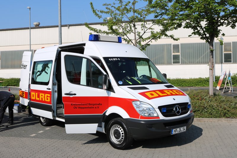 Dlrg Heppenheim Mercedes Benz Sprinter Am 01 05 19 Beim Tag Der Offenen Tur Der Feuerwehr Fahrzeugbilder De