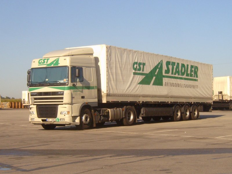 Ein DAF XF des Unternehmens  GST Stadler  im August 2006