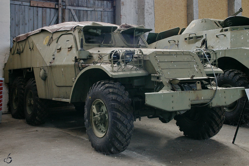 Ein Schützenpanzerwagen vom Typ BTR-152 im Technik Museum Pütnitz -  Fahrzeugbilder.de