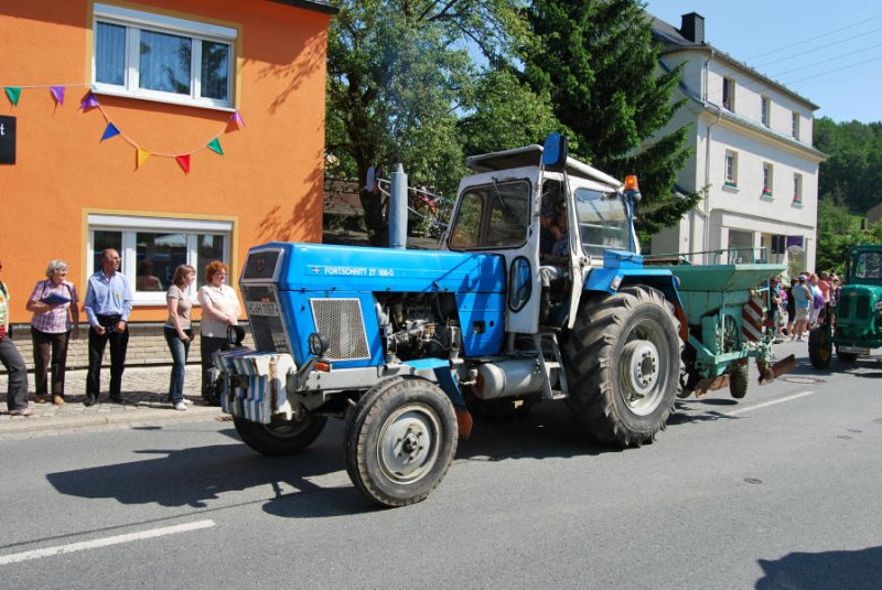 Ein ZT300-D nahm an der Parade in Burkhardtsdorf teil, 24.05.09