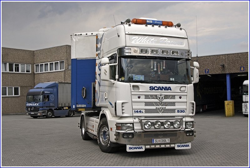 Einfach schn dieser WIHTE POWER Scania 144L 530PS der MB-Trans. (22.05.2009)